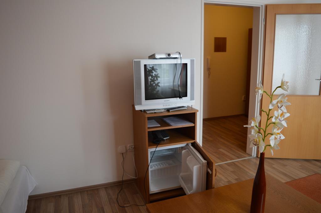 Hotel Akademik Μπρατισλάβα Εξωτερικό φωτογραφία