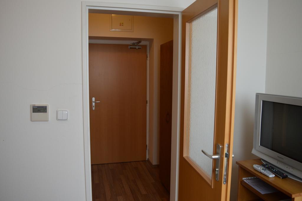 Hotel Akademik Μπρατισλάβα Εξωτερικό φωτογραφία