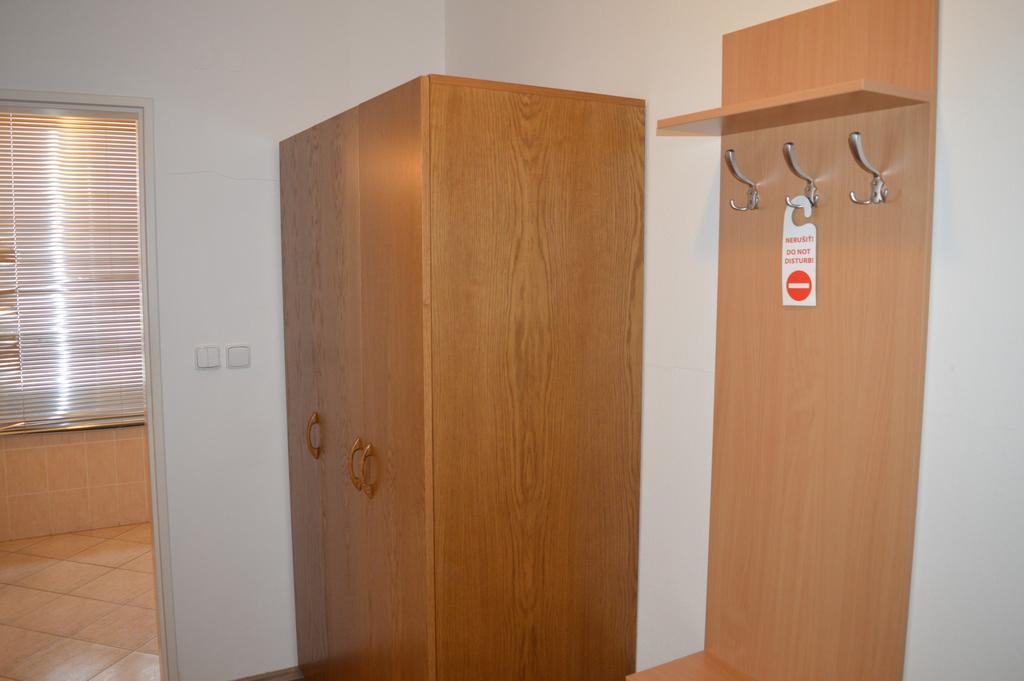Hotel Akademik Μπρατισλάβα Δωμάτιο φωτογραφία